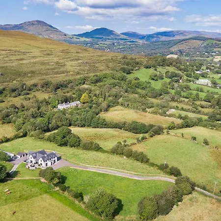 Luxury On The Hill Holiday home