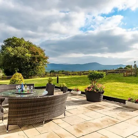 Holiday home Luxury On The Hill *